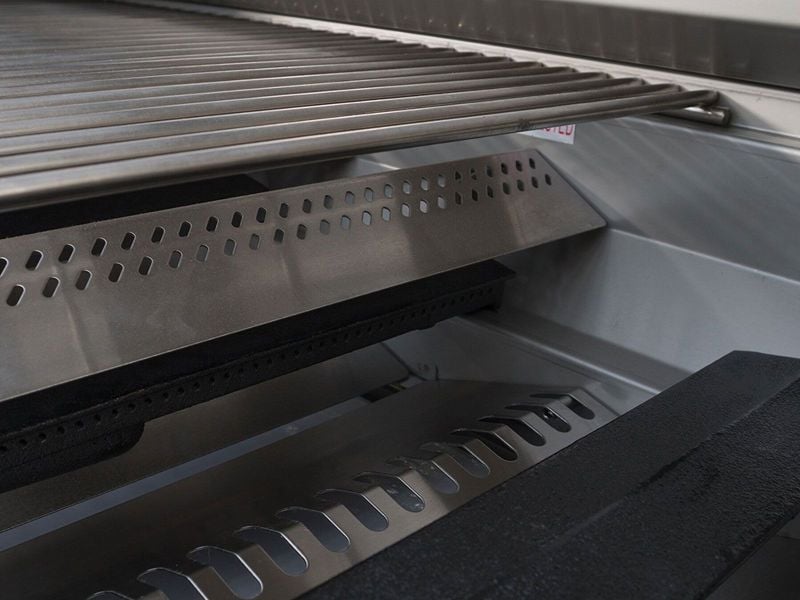 Bull Outlaw 30-Inch 4-Burner Gas Grill