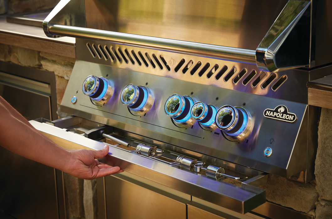 Built-In 700 Series 32" with Infrared Rear Burner