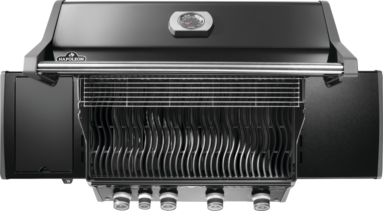 Rogue® PRO 525 Grill with Infrared Side Burner
