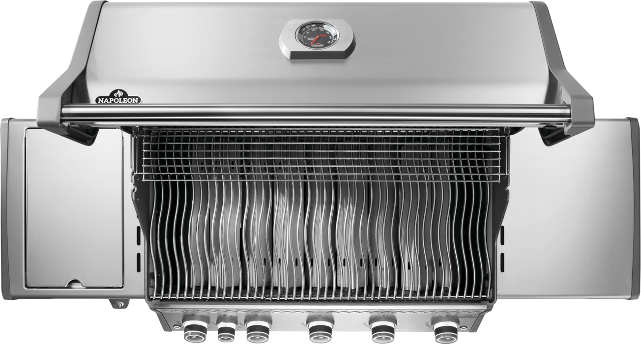 Rogue® PRO 625 Grill with Infrared Side Burner