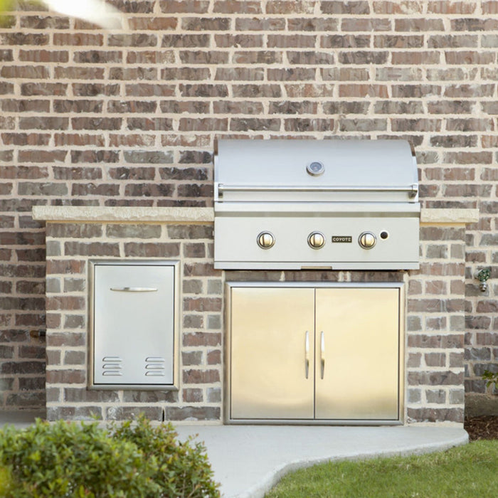 Coyote 30" C-Series Grill, 3 Burner