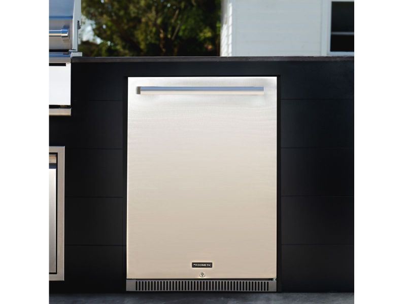 Dometic E-Series 24-Inch Reversible Hinge with Lock