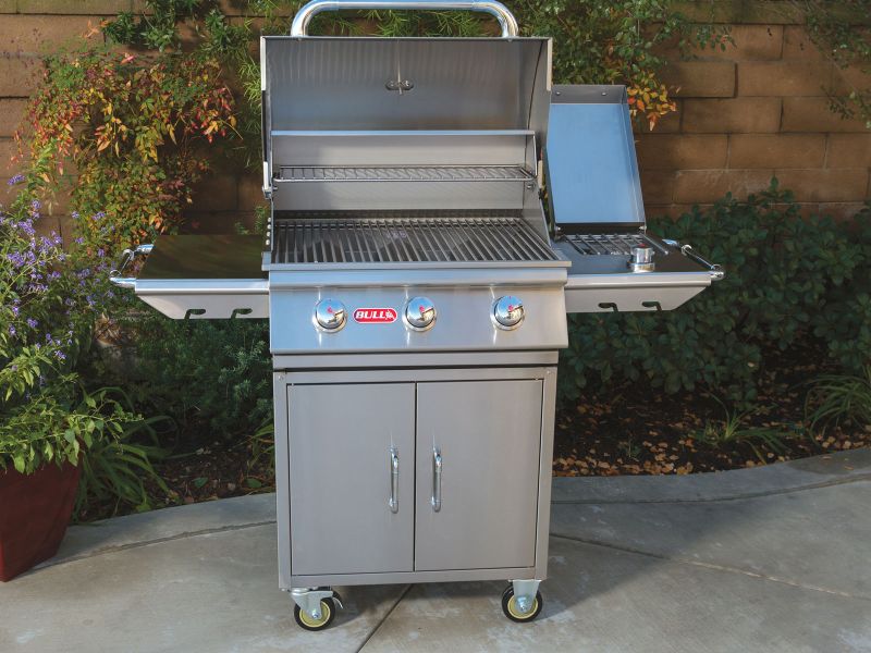 Bull Sidekick Propane Gas Single Side Burner W/ Stainless Steel Lid - 60010