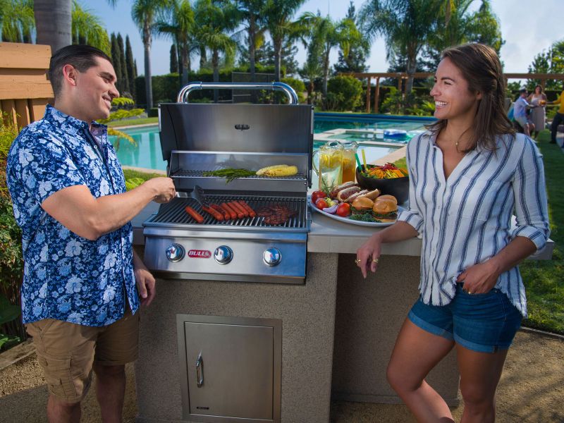 Bull Steer Premium 25-Inch 3-Burner Built-In Gas Grill