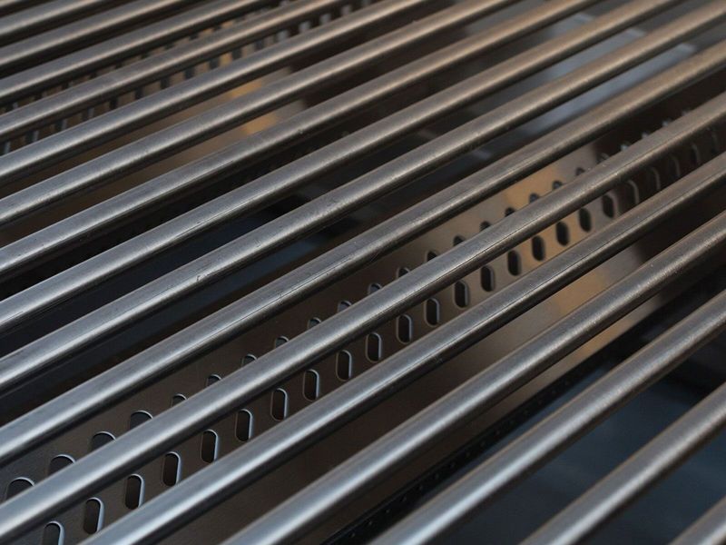 Bull Steer Premium 25-Inch 3-Burner Gas Grill