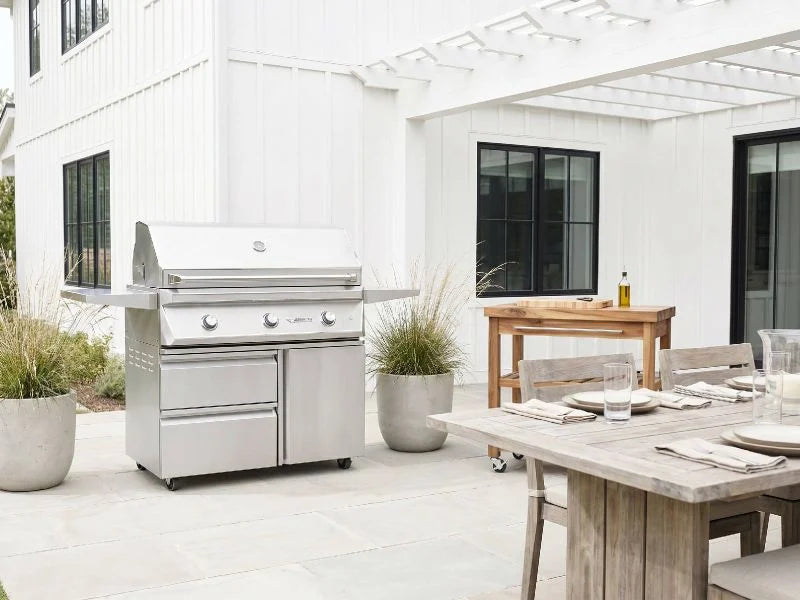 Twin Eagles 42-Inch 3-Burner Gas Grill On Deluxe Cart
